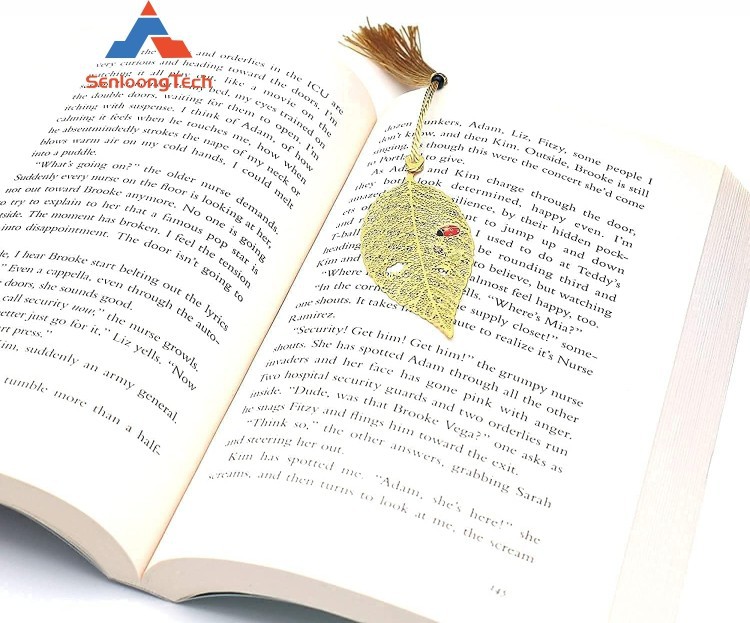 Flower hollow metal bookmark